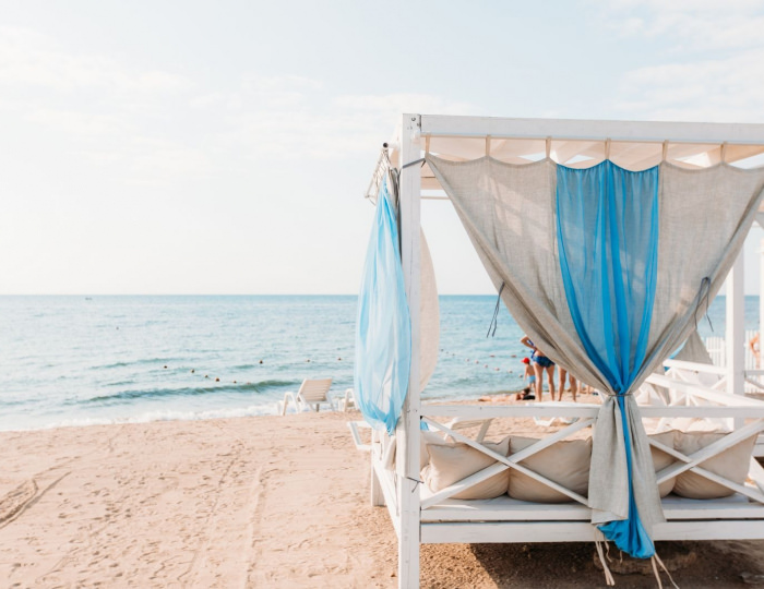 Песчаный пляж - Парк-отель «Романова»